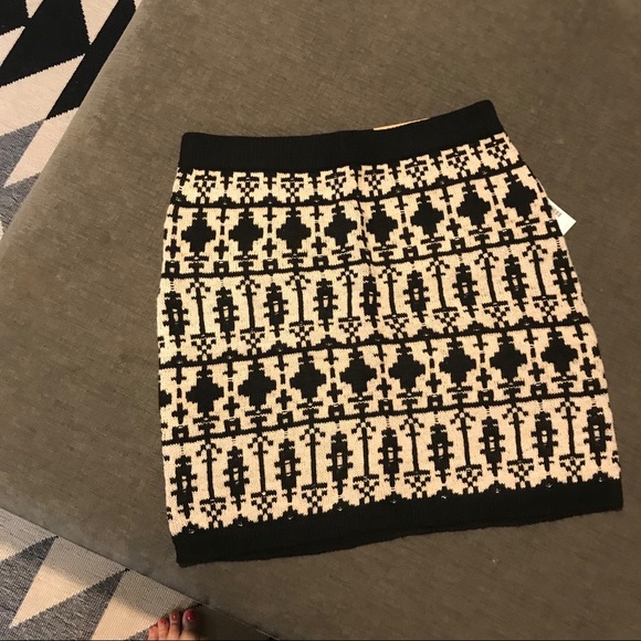 Sweater skirt - Picture 2 of 4